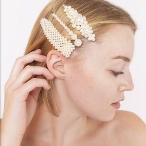 Hair clip fashion. Ask for free .